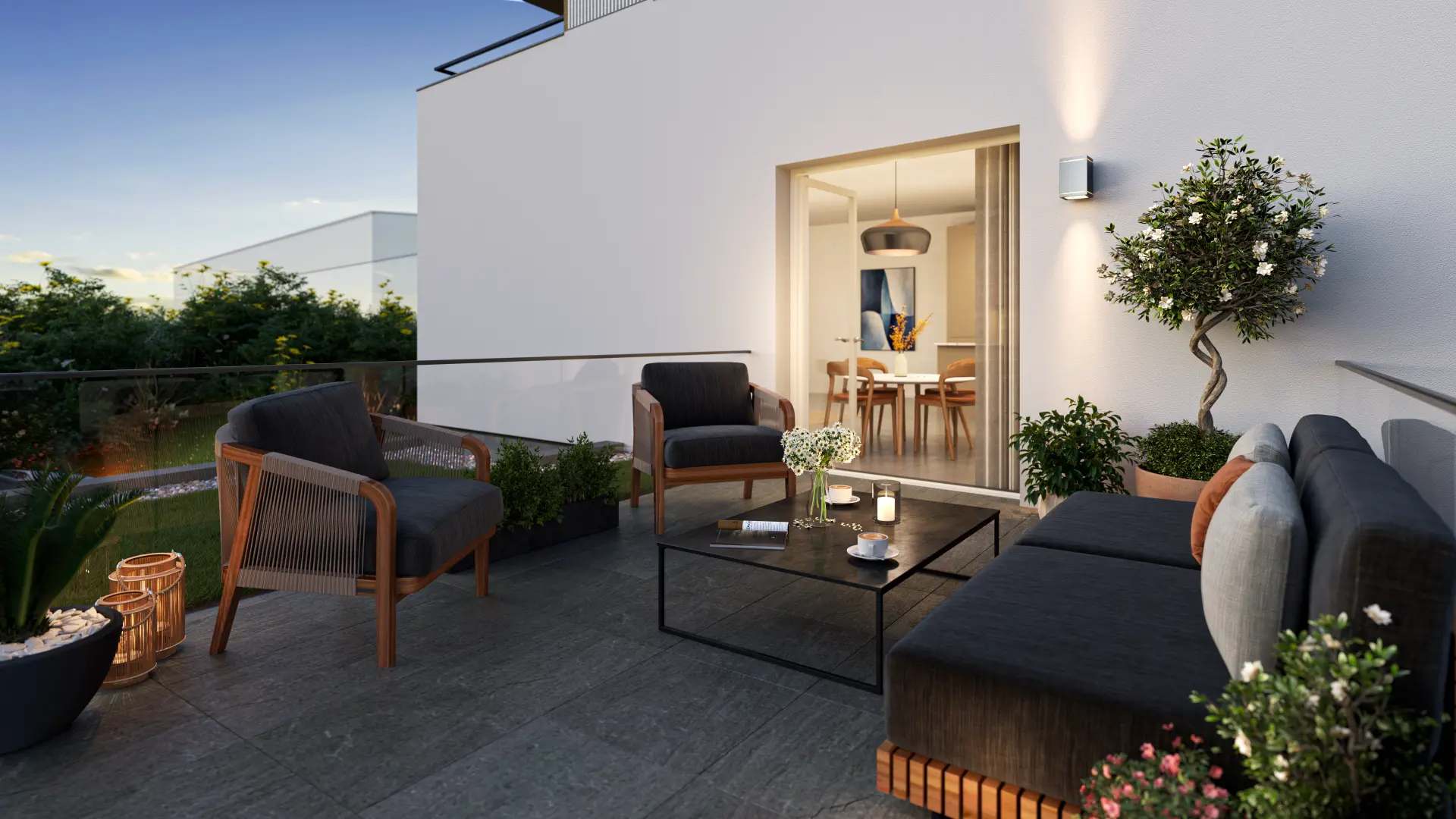 Belview — terrasse aménagée en soirée